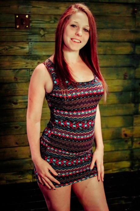Esmi Lee star erotic galleries