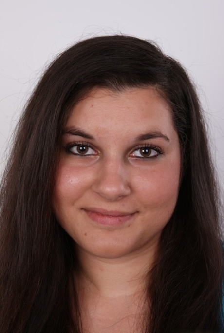 Lola Hot adult actress image