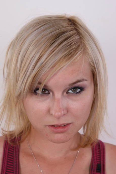 Laura Sweet model exclusive pictures