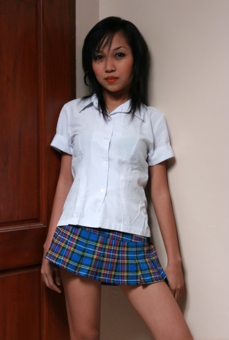 colegiala asiática pornografico caliente foto