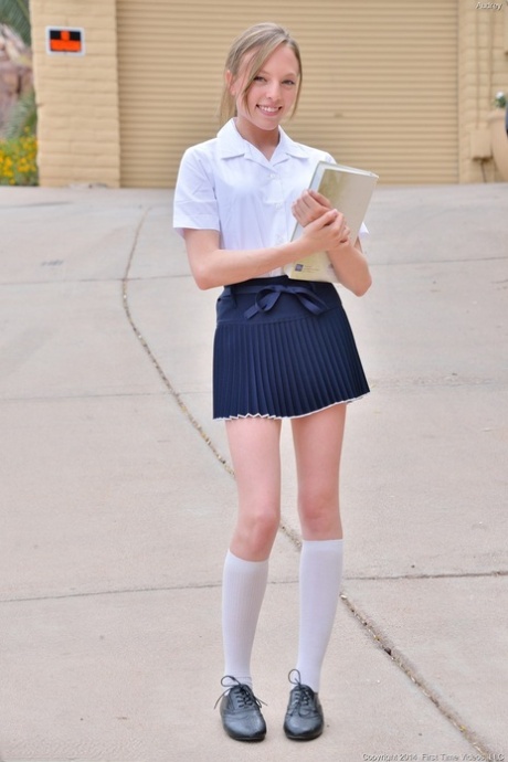 Aubrey Star star exclusive pictures