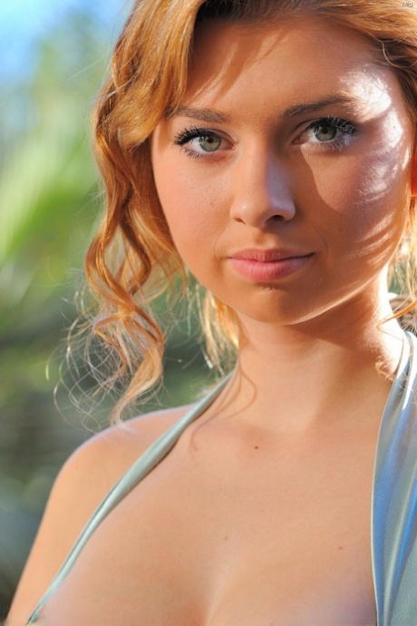 redhead babe pretty images