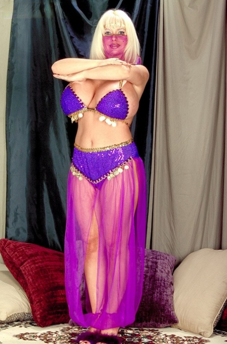 Sarenna Lee beautiful star pics