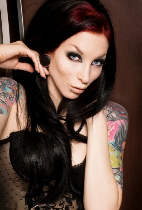 Razor Candi perfect actress image