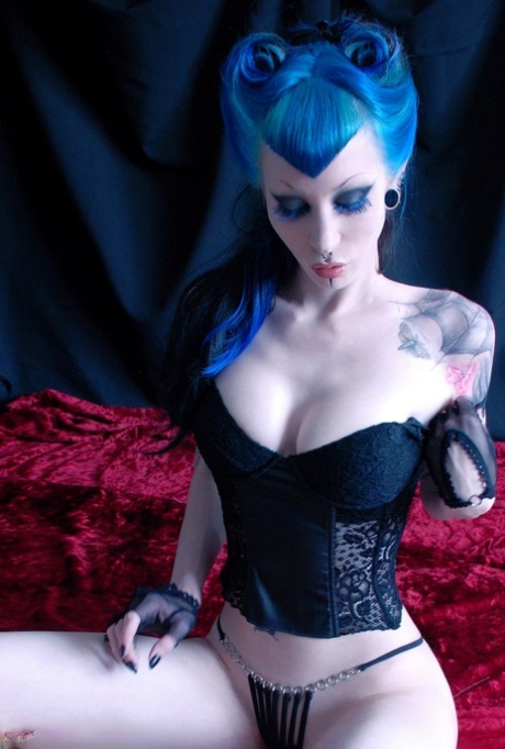 Razor Candi art star photos