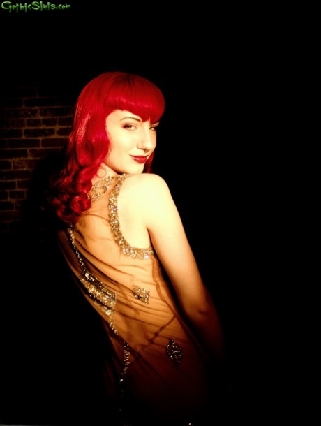 Angela Ryan model perfect img