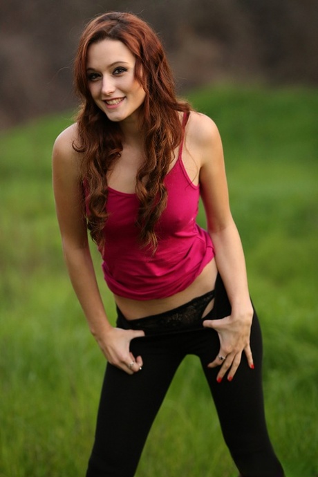 Hayden Ryan nude actress archive