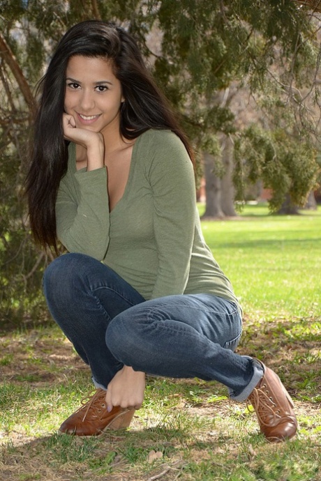 Bella Quinn nice model photo