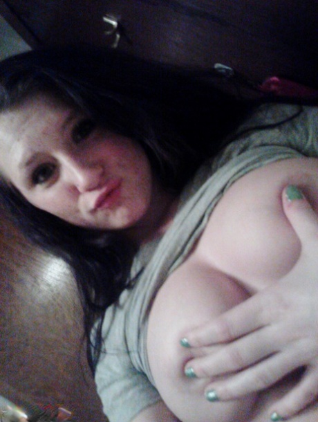 boobs selfie best pic