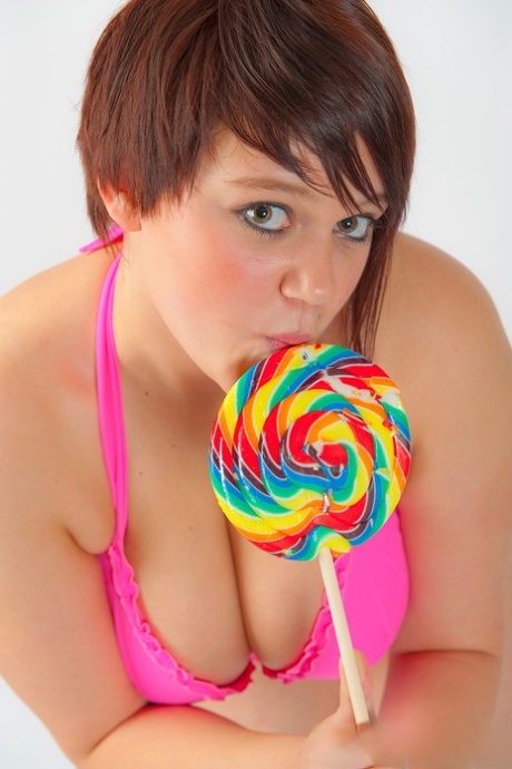 tlusté bikiny pornografická vysoká kvalita fotky