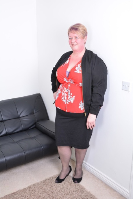 BBW de pelo corto hd bonita foto