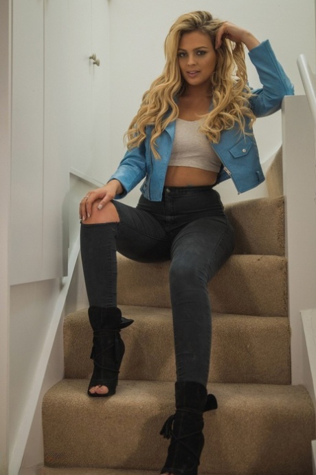 Danielle Sellers model perfect archive