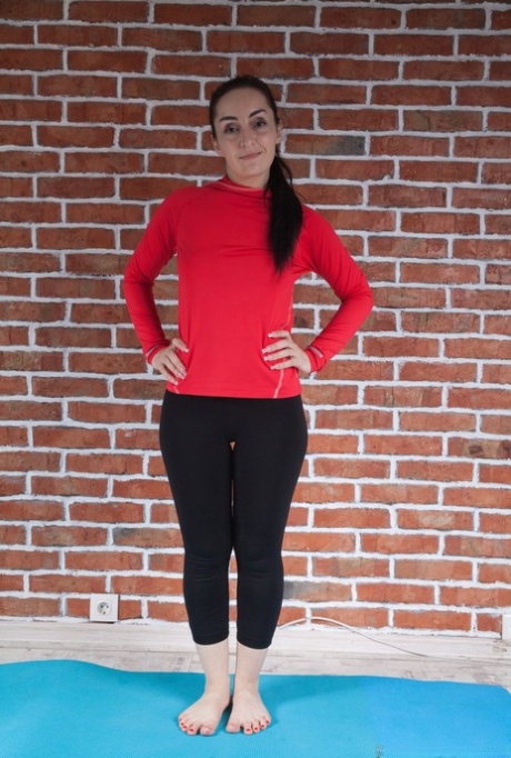 pantaloni da yoga per milf sexy perfetto img