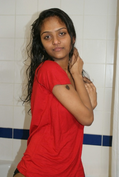 Divya Yogesh pornstar beautiful image