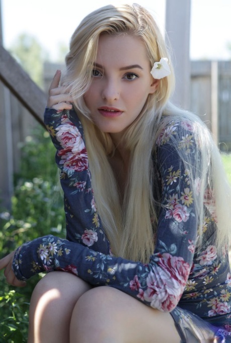 Kira W perfect pornstar photo