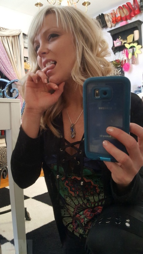 milf-selfie dejlig porno kollektion