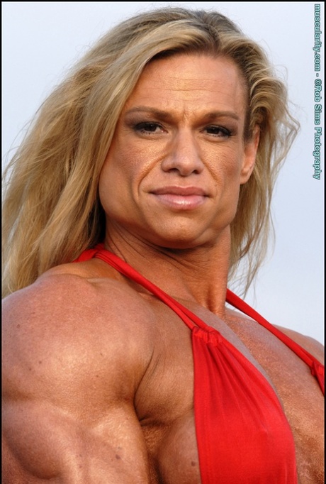 Bodybuilderin freie nette bild