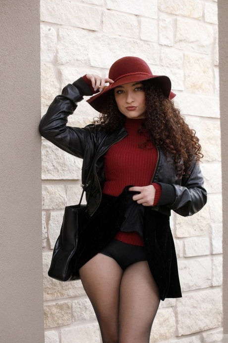 Lana Lovelace adult actress image