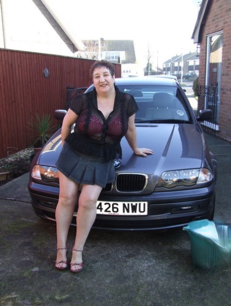 granny skirt hd img