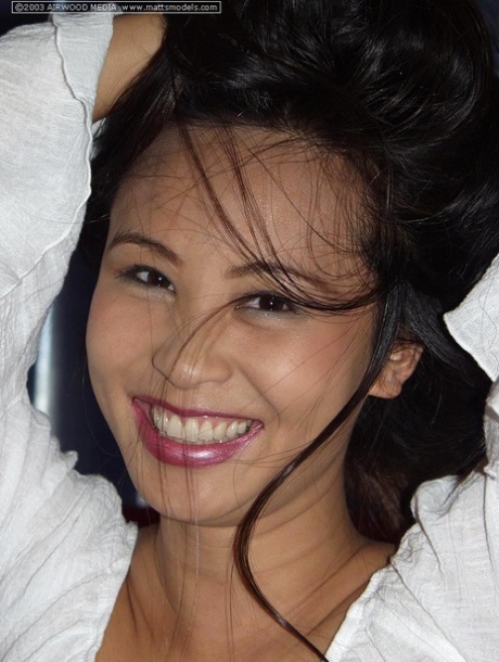 Lisa Lin exclusive pornstar pics