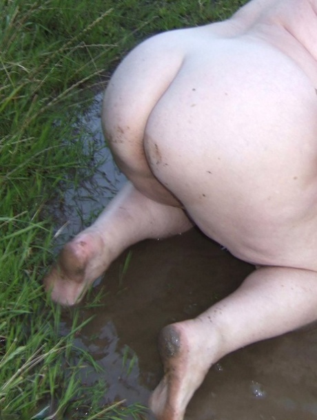 fat ass granny art porn photo