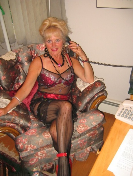 lingerie amatoriale milf nudi gratuiti img