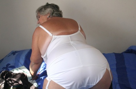 biancheria intima della nonna nudo di alta qualità immagine