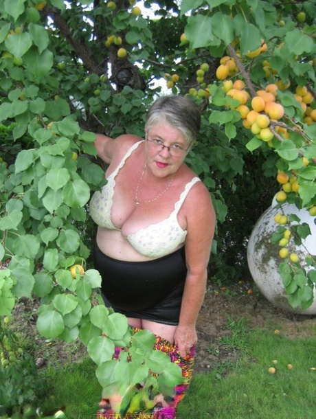 granny skirt hot xxx pics