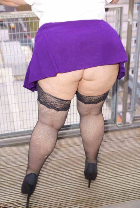 chubby upskirt hot naked galleries