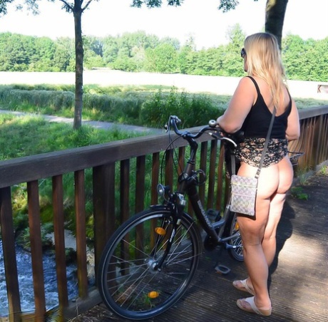 mogen utomhus sex hett foto