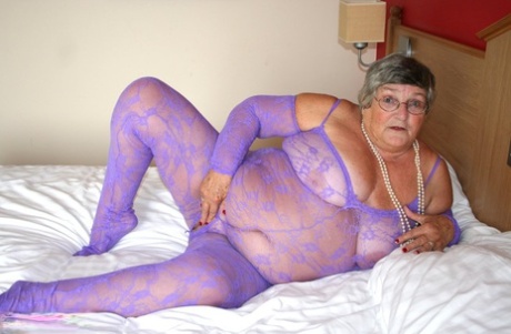 SSBBW-Oma xxx schöne galerien