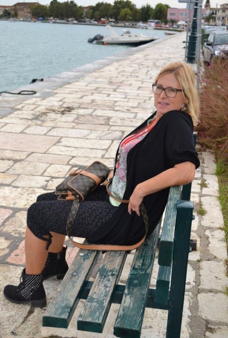 beach milf top galleries
