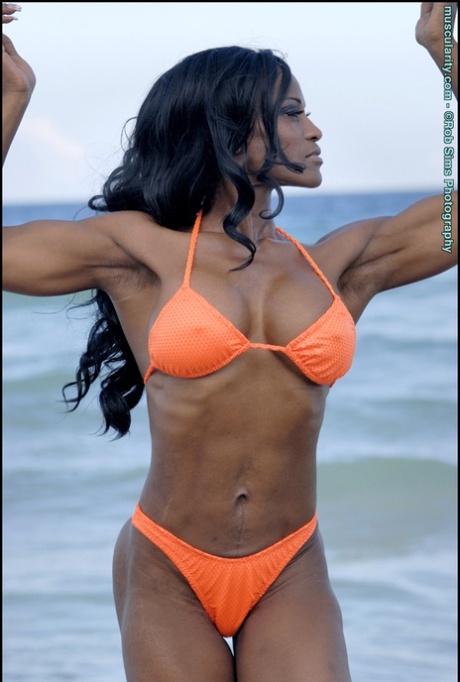 fitness milf art naked pic