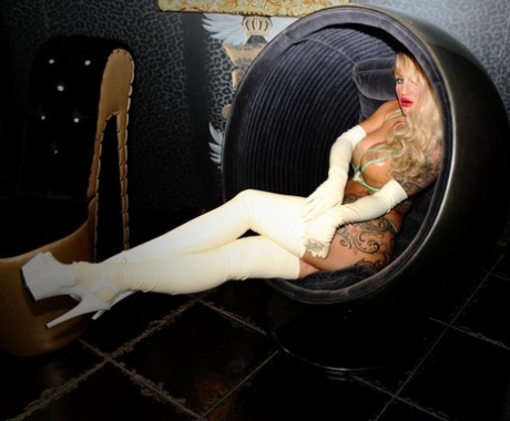 Calea Toxic star porn images
