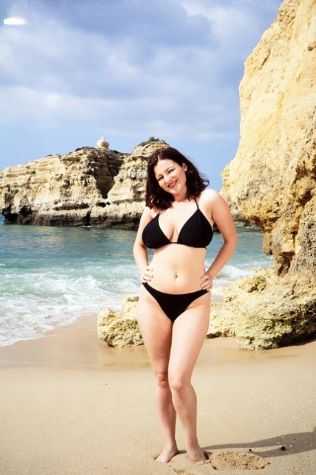 mature beach free pic