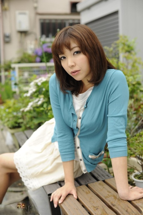 japanese skirt hot photos