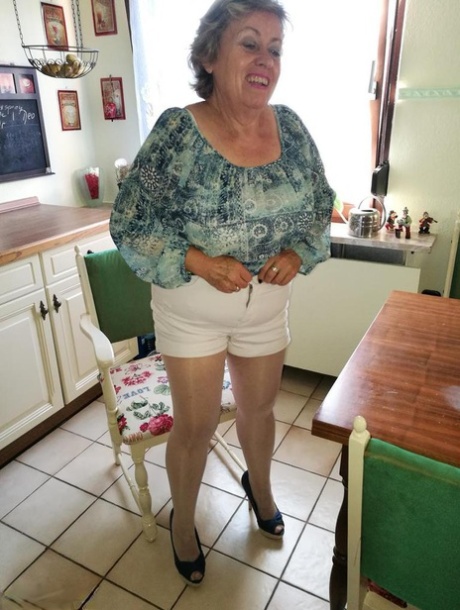 medias de abuela desnudo pornografico galerías