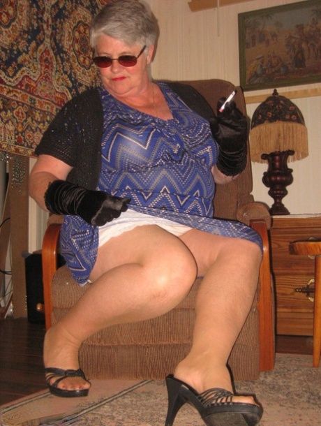 collant della nonna porno bollente collezione