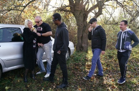 dojrzały gangbang porno za darmo archiwum