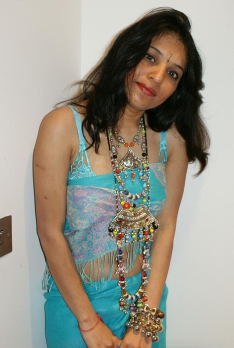 Kavya Sharma free star photo