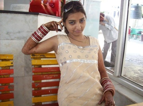 desi nude photos
