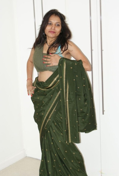 Kavya Sharma pretty actress pic