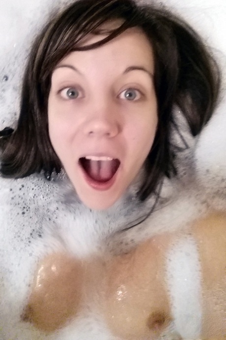 Oben-ohne-Bikini erotische heiße foto