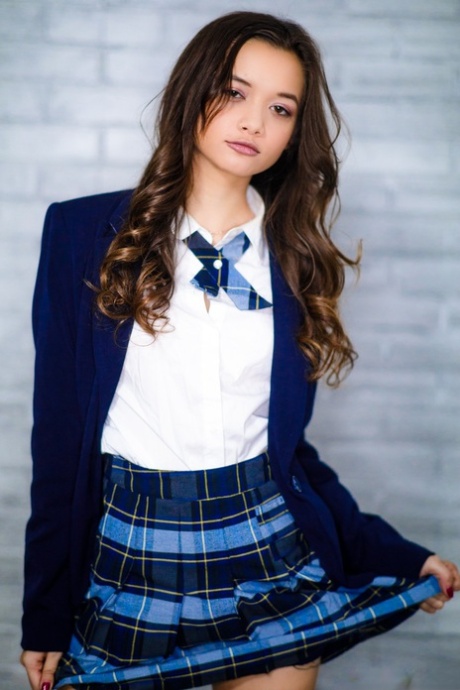 teen schoolgirl free porn images