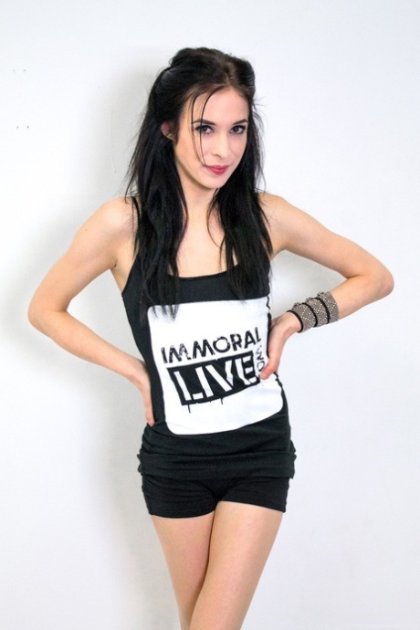 Aiden Ashley sexy actress galleries