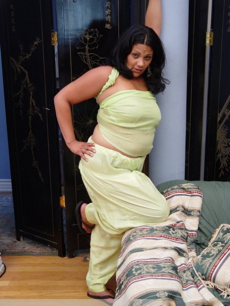 indische große Titten nackt erotische galerie
