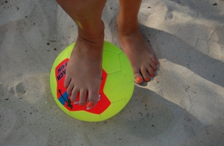 beach feet perfect gallery