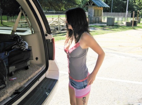 teen upskirt no panties pornos img