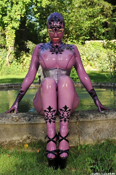 Latex Lucy pornstar free pics