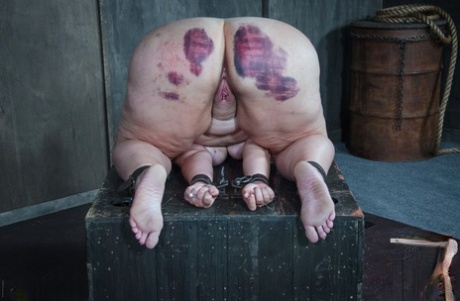 chubby bondage naked pic